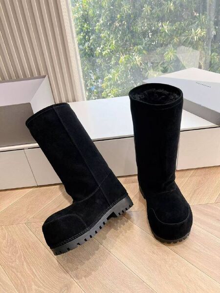 Женские ботинки Balenciaga Women's Alaska Fur Bootie женский замша черный k8269706-1-5