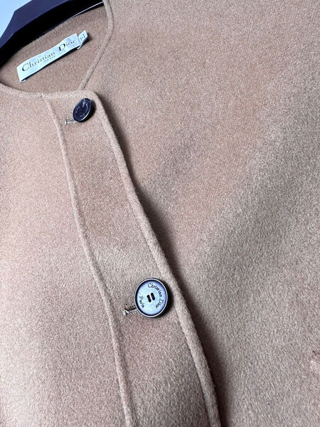 Пальто Christian Dior женский 124278-3
