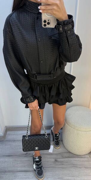 Куртка Bottega Veneta женский кожа черный 141627-4