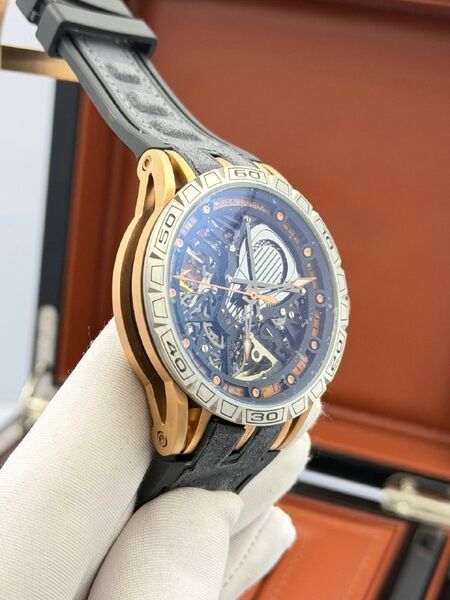 Мужские часы Roger Dubuis мужской серый z1869560-1-3