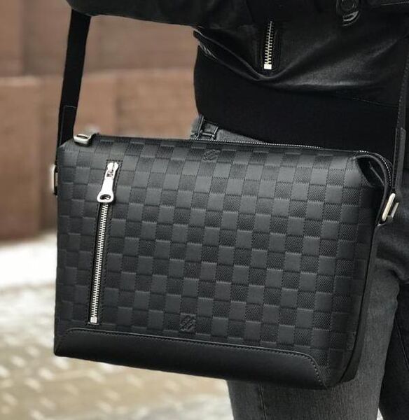 Мужская сумка мессенджер Louis Vuitton Discovery мужской кожа черный 76697