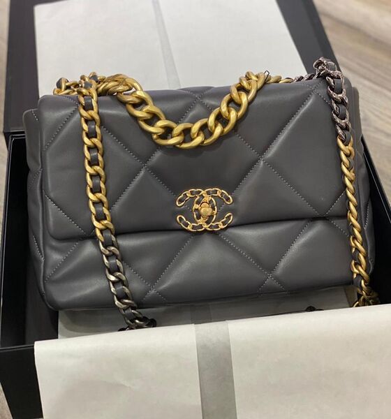 Сумка Chanel 19 женский кожа графитовый 73318-3