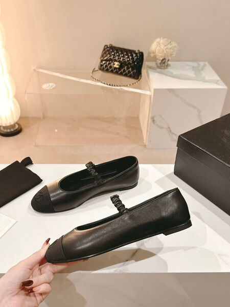 Балетки Chanel женский кожа черный 137670-3