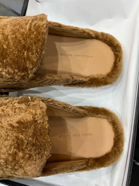 Сабо Dries Van Noten женский натуральный мех бежевый 162236-2