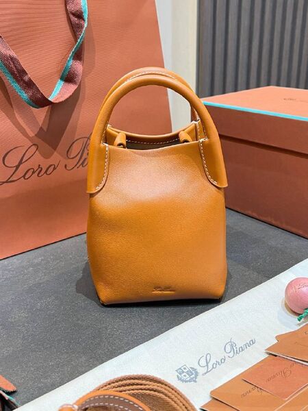 Сумка Loro Piana женский кожа коричневый f8753561-1-3