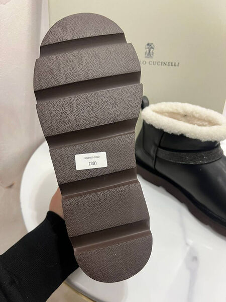 Угги Brunello Cucinelli женский кожа черный 136708-2