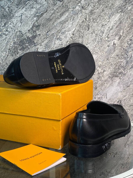 Мужские лоферы Louis Vuitton мужской кожа черный 171306-3