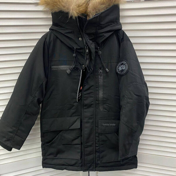 Детская куртка Canada Goose черный 165904-3