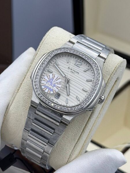 Часы Patek Philippe женский серебристый T753109-1