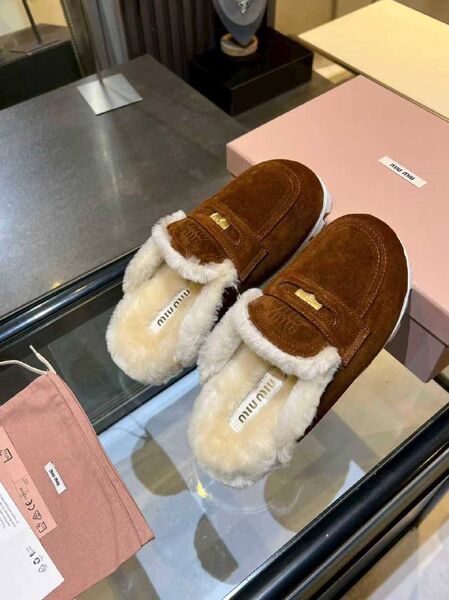 Женские меховые тапочки Miu Miu женский замша t4111605-1-3
