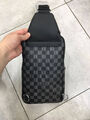 Мужская сумка слинг Louis Vuitton мужской канва черный 152763-9