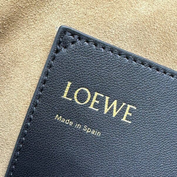 Женская сумка Loewe Flamenco Purse женский кожа черный 159478-4