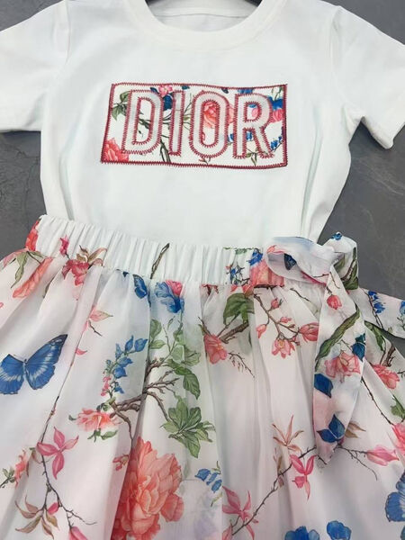 Детский костюм Christian Dior белый 182233