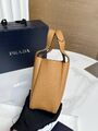 Сумка Prada женский кожа бежевый -4