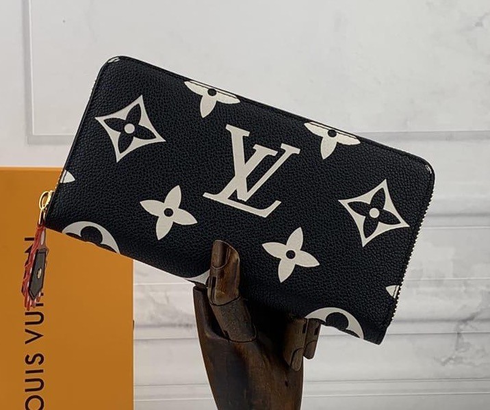 Кошелек Louis Vuitton женский кожа черный 31936