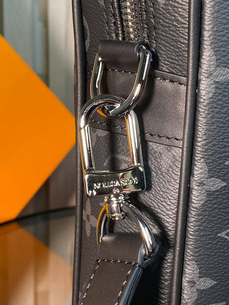 Мужской портфель Louis Vuitton мужской канва черный 135944-8