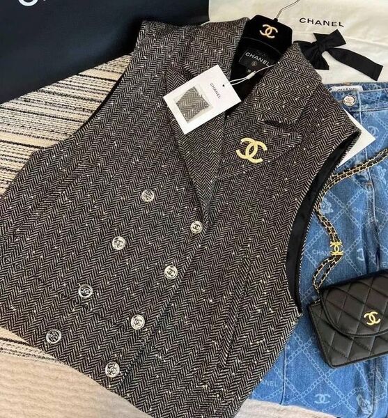 Жилет Chanel 124450