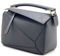 Сумка Loewe женский кожа черный 102778-1