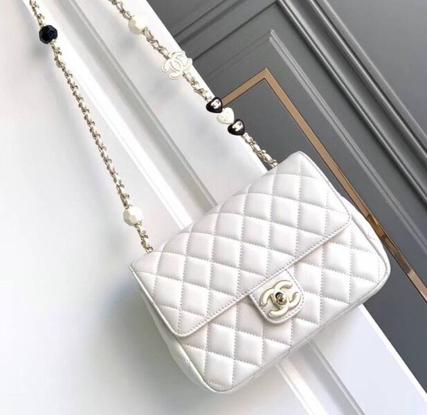 Сумка Chanel Mini женский кожа белый 141909