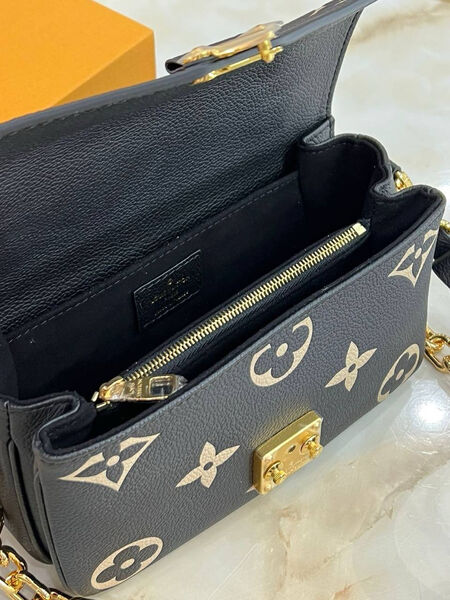 Сумка Louis Vuitton Pochette Metis женский кожа черный 148636-5
