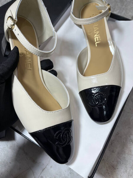 Туфли Chanel женский кожа белый 180061-2