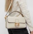Сумка Fendi Baguette женский кожа белый 120052-1