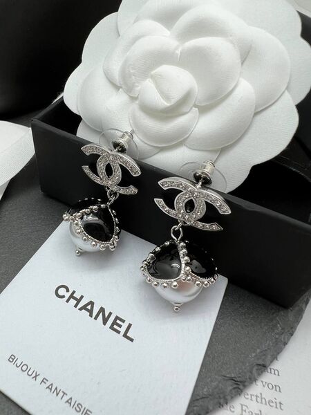Серьги Chanel графитовый 175258