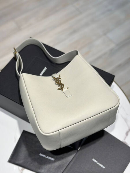 Сумка Saint Laurent женский кожа белый 175004-2