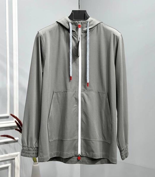 Мужская рубашка с капюшоном Kiton мужской графитовый 131849