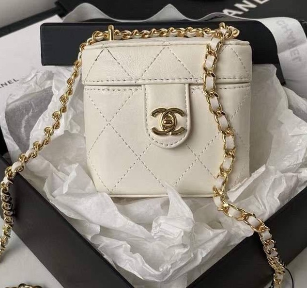 Сумка Chanel женский белый 138401