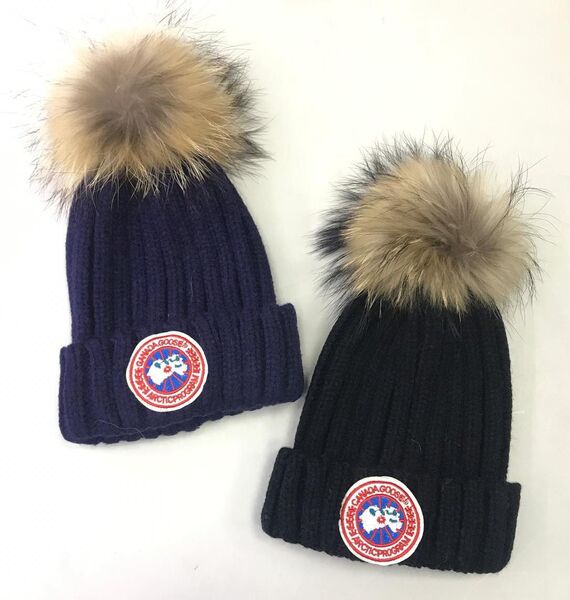 Шапка Canada Goose 87245