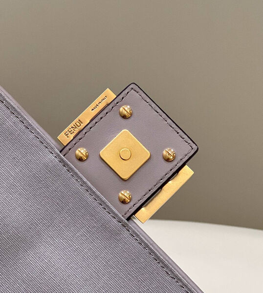 Сумка Fendi Baguette женский кожа графитовый 142103-5