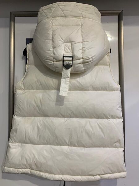 Жилетка Burberry женский 22855-6