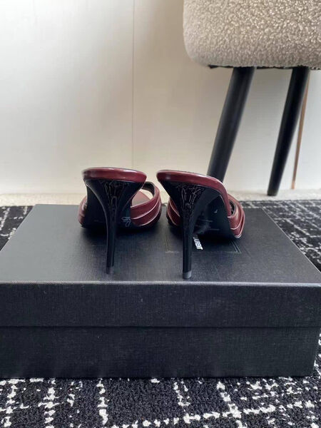 Шлепки Saint Laurent женский кожа бордовый 181512-7