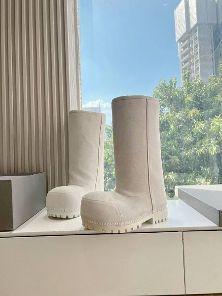 Женские ботинки Balenciaga Women's Alaska Fur Bootie женский замша белый c5559307-1