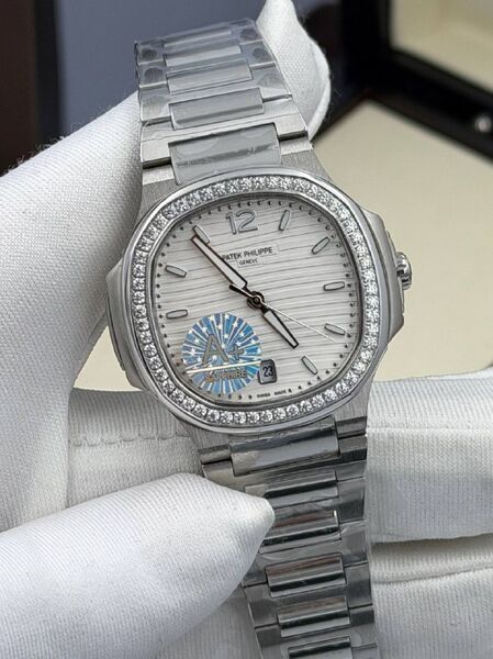 Часы Patek Philippe женский серебристый T753109-1-4