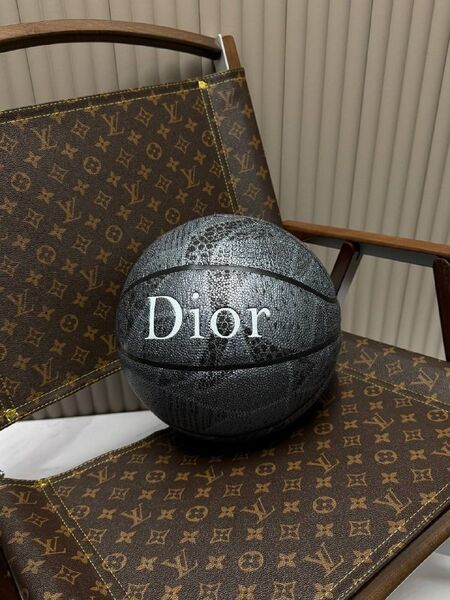 Баскетбольный мяч Dior t1602217-1