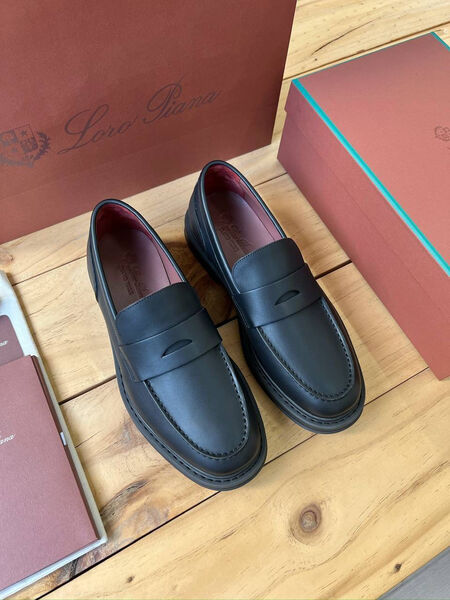 Мужские лоферы Loro Piana мужской кожа синий 135764-9