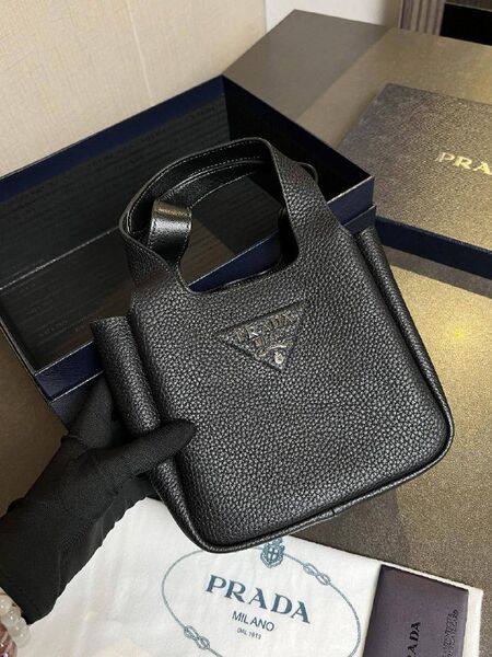 Сумка Prada женский кожа черный l0826468-1-3