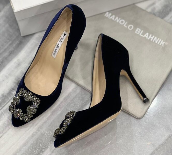 Туфли Manolo Blahnik женский сатин черный 122600