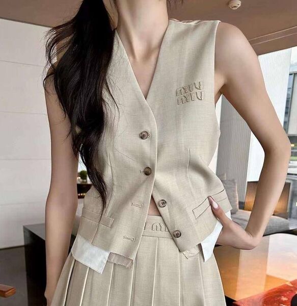 Жилет Miu Miu женский бежевый 143249