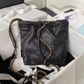 Сумка Chanel 22 женский кожа черный 126349-4