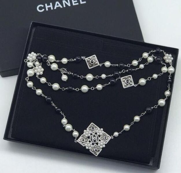 Бусы Chanel 15599