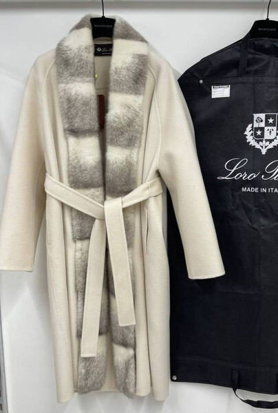 Пальто Loro Piana женский белый 201264