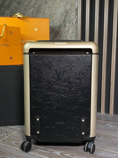 Чемодан Louis Vuitton женский кожа черный 155445-3