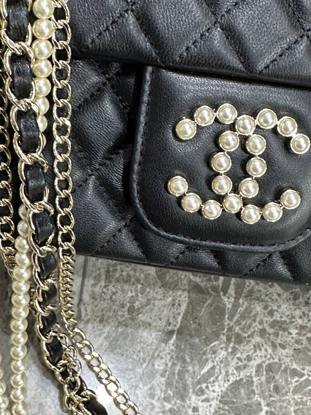 Сумка Chanel женский кожа черный 127546-7