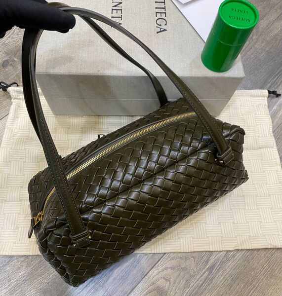 Сумка Bottega Veneta женский кожа болотный 174513