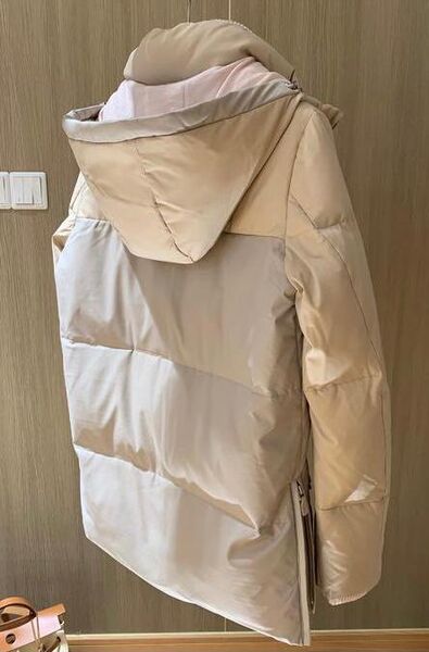 Куртка Loro Piana женский бежевый 38517-2