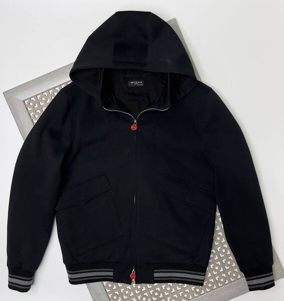 Мужской костюм Kiton мужской черный 136889-3