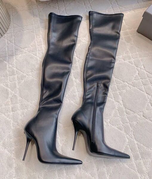 Сапоги Balenciaga женский кожа черный 198089